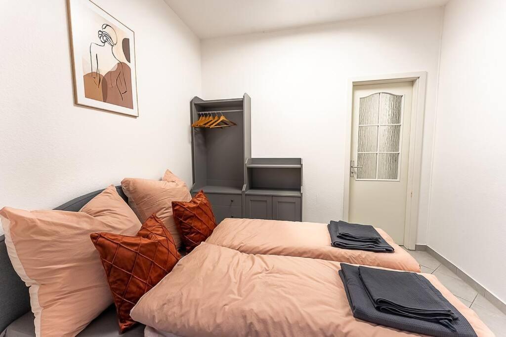 Loft Mit Billard-Tisch Und Ps4 Apartment Wuppertal Exterior foto